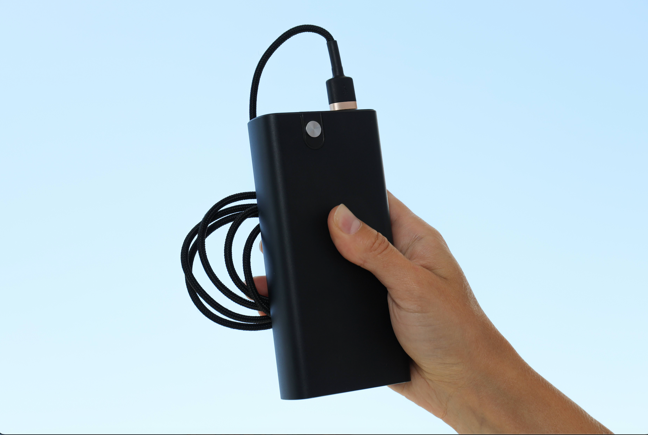 Why Mobile Accessories and Power Banks Are Essential for Travel